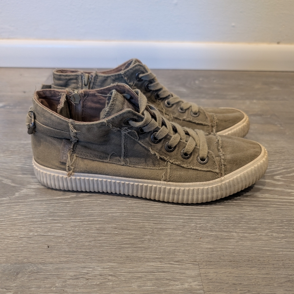 Blowfish Malibu Mid Top Shoes